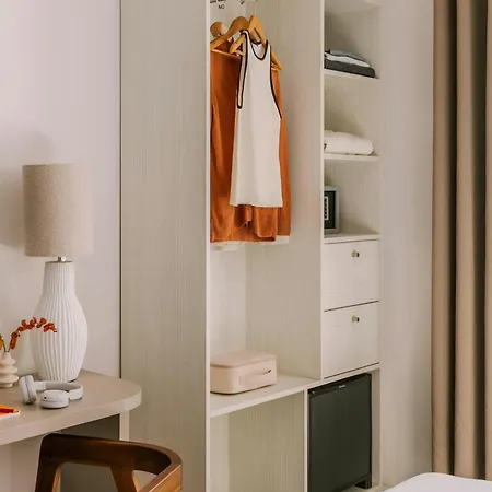 Simone Centre Hotel 4*